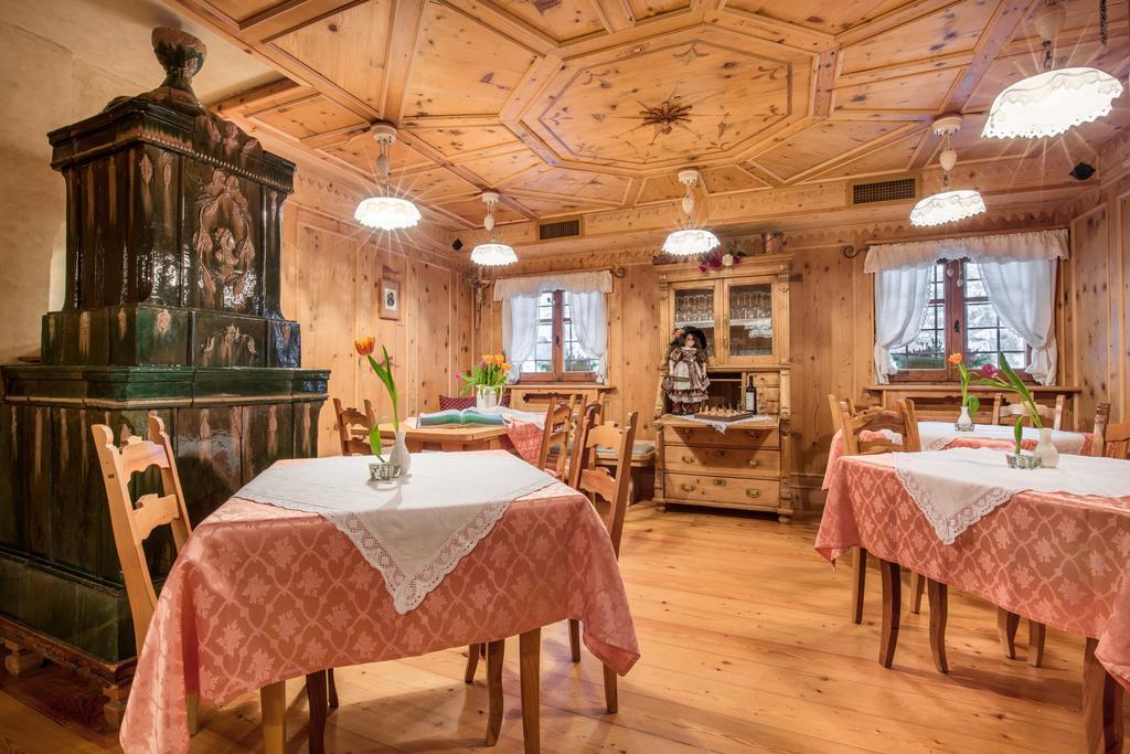 Chalet Alpenrose Bio Wellness Naturhotel Cogolo Exterior photo