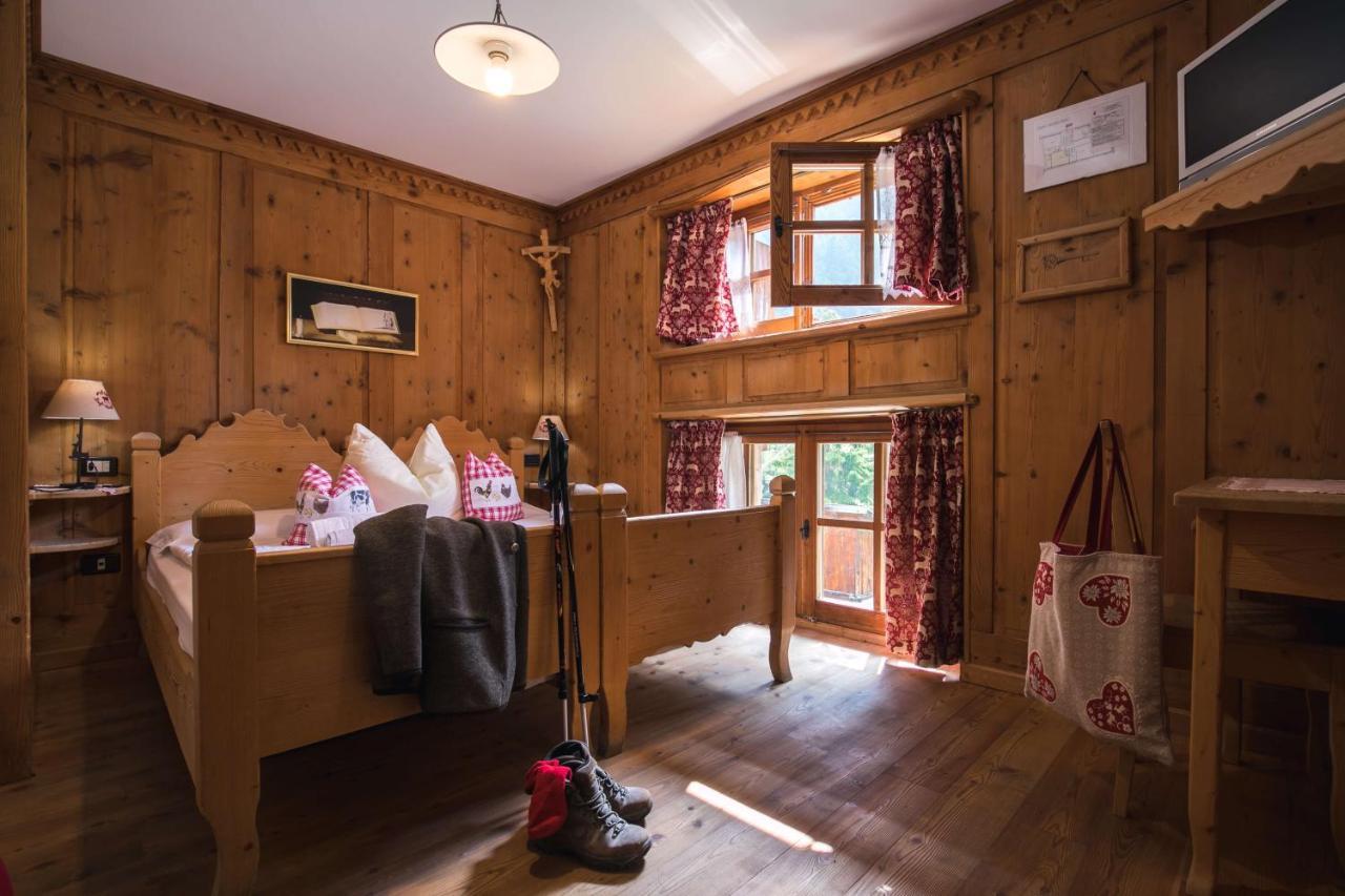 Chalet Alpenrose Bio Wellness Naturhotel Cogolo Exterior photo